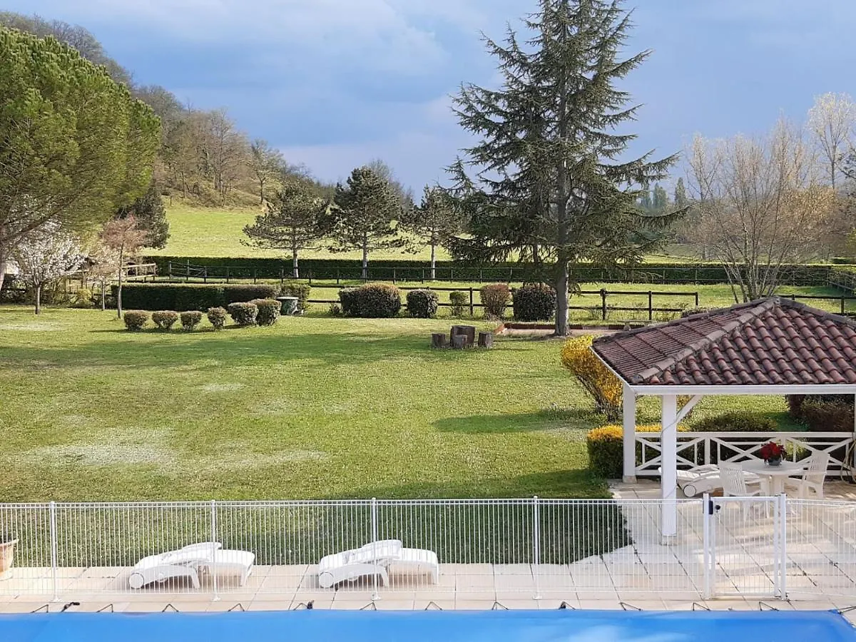 Bed & Breakfast Domaine Des Cypres Bed and Breakfast Auterive